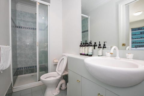 3 Bedrooms 2 Car Parks Carlton Garden Opposite - Darwin Holiday 2