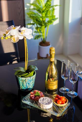 29 / F Private Apartment In Iconic Q Resort & Spa. Ocean & River Views - Darwin Holiday 2