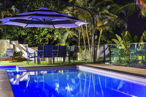 Just In Paradise Waterfront 5 Bedroom Deluxe House Central Broadbeach Location - Darwin Holiday 1