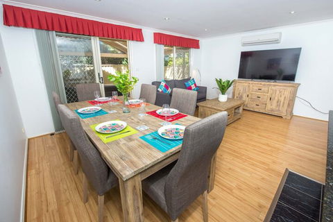 Ajax Avenue 2 / 35 Nelson Bay - Darwin Holiday 7