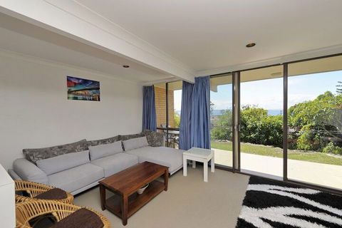 The Crest Unit 5 / 6 8 Tomaree Road - Darwin Holiday 1