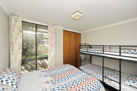 The Crest Unit 5 / 6 8 Tomaree Road - Darwin Holiday 0
