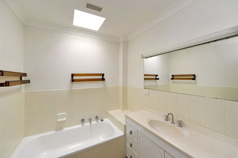 The Crest Unit 5 / 6 8 Tomaree Road - Darwin Holiday 2