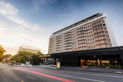 Luxury Central Apartment - Darwin Holiday 3