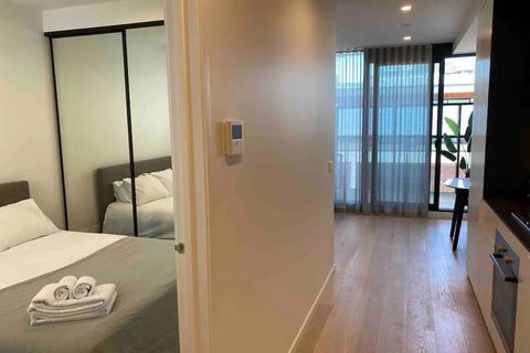 Modern 1 Bedroom Apartment South Yarra - Darwin Holiday 4