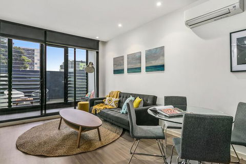 GRATTAN A Premier Location & Modern Space - Darwin Holiday 3