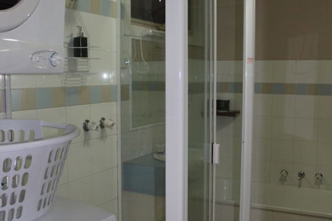 Australian Home Away At Box Hill 2 Bedroom - Darwin Holiday 4