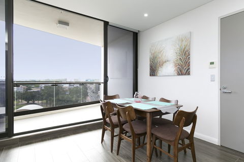 High-End Riverside Home - Darwin Holiday 3