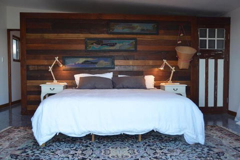 Of Stone & Wood Guesthouse Secluded Getaway! - Darwin Holiday 2