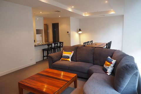 Melbourne City Stays - Darwin Holiday 0