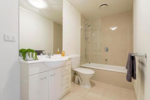 Complete Host Southpoint Apartments - Darwin Holiday 6