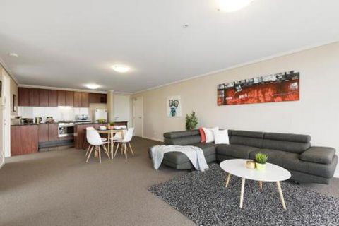 Complete Host Southpoint Apartments - Darwin Holiday 1