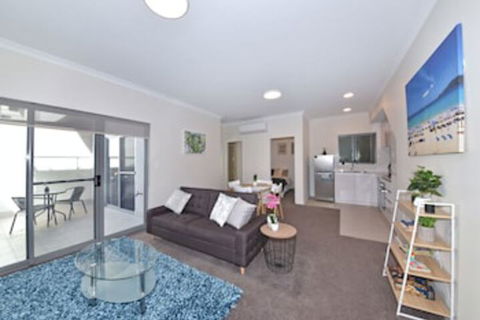 Modern Apartment In Perth City 1703 - Darwin Holiday 0