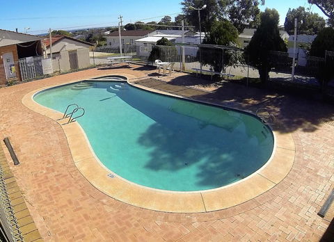 Twin Waters Caravan Park - Dawesville - Darwin Holiday 4