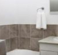 Two on Sunset - Darwin Holiday