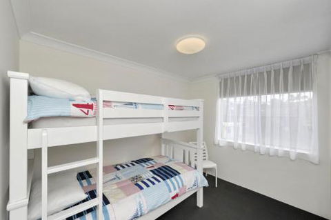 The Dunes 15 Fingal Bay - Darwin Holiday 5