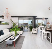 Scandie Haven at Fingal Bay - Darwin Holiday