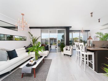 Scandie Haven At Fingal Bay - Darwin Holiday 0