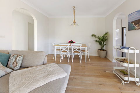 Victory Court Unit 1 / 3 7 Columbia Close - Darwin Holiday 2