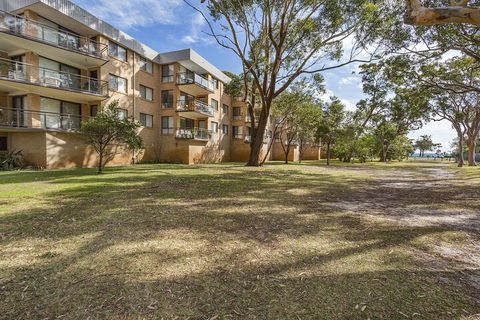 Shoreline Unit 151 Intrepid Close - Darwin Holiday 1