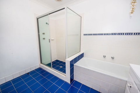 Gretel Cl 4 Nelson Bay - Darwin Holiday 2