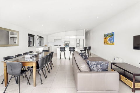 Fingal Breeze At Fingal Bay - Darwin Holiday 3