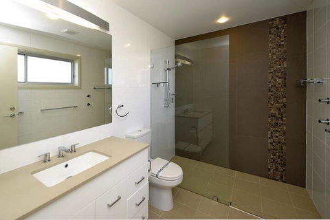 Ocean Ave 1 / 21 Anna Bay - Darwin Holiday 7