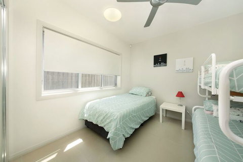 Ocean Ave 1 / 21 Anna Bay - Darwin Holiday 5