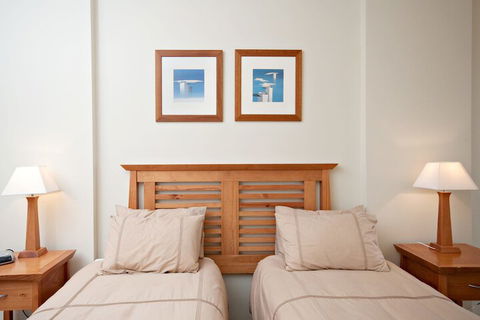 Breakwater Apartment Unit 104 / 2 Messines Street - Darwin Holiday 4