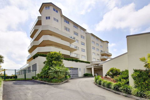 Breakwater Apartment Unit 104 / 2 Messines Street - Darwin Holiday 2