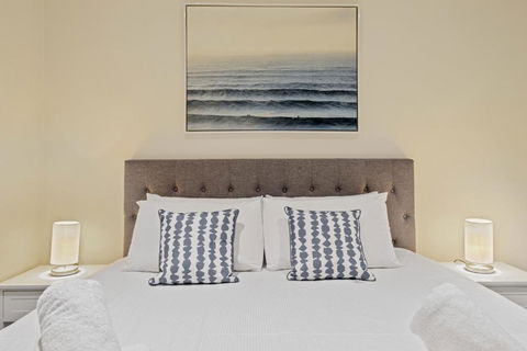 New 2 Beds Apt Mins Walking To Darling HarbourQVB - Darwin Holiday 3