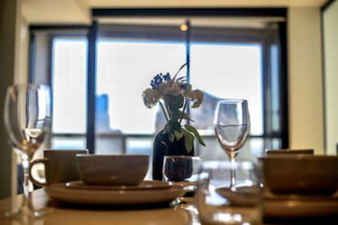 Stunning Newly Furnished 2 Bedrooms Apartment - Darwin Holiday 0