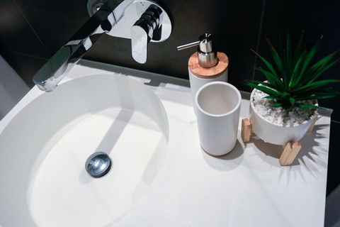 Stunning Newly Furnished 2 Bedrooms Apartment - Darwin Holiday 6