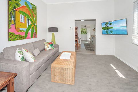 A Touch Of The Bahamas On McKenzie MK3 - Darwin Holiday 6