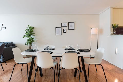 Apartment CBD - Pitt - Darwin Holiday 5