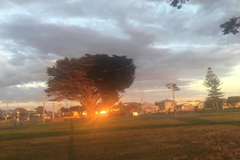 QUEEN BEDROOM FRIENDLY HOME PORTLAND - Darwin Holiday 5