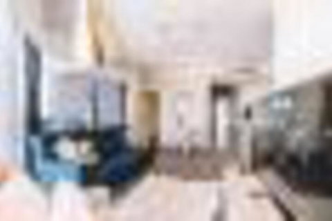 Stylish & Luxurious BNE Apartment W / Amazing Views - Darwin Holiday 5