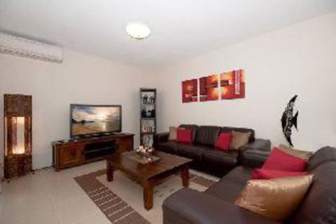 2 Bedroom Apartment Kiah Unit 16 / 53 Victoria Parade - Darwin Holiday 2