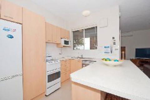 2 Bedroom Apartment Kiah Unit 16 / 53 Victoria Parade - Darwin Holiday 4