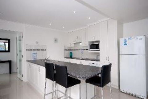 3 Bedroom Apartment Le Vogue Unit 11 - Darwin Holiday 4