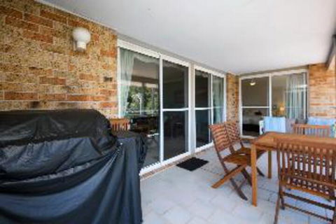 3 Bedroom House At Sandy Point Road 151 - Darwin Holiday 1
