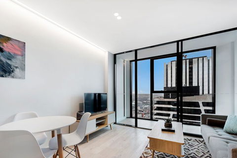 IFSuites (IFSTAYS) Light House Apartment - Darwin Holiday 3