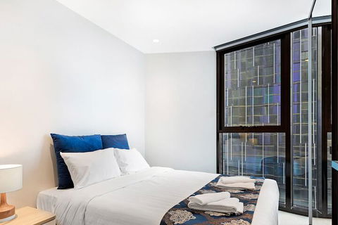 IFSuites (IFSTAYS) Light House Apartment - Darwin Holiday 5