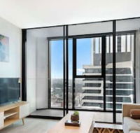 IFSuites IFSTAYS Light House Apartment - Darwin Holiday