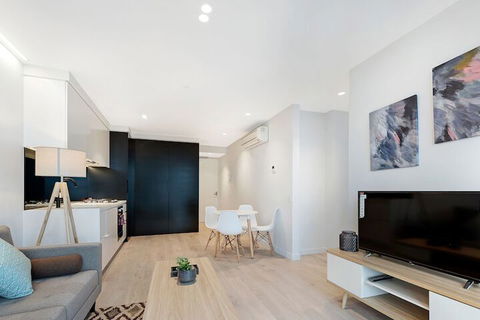 IFSuites (IFSTAYS) Light House Apartment - Darwin Holiday 4