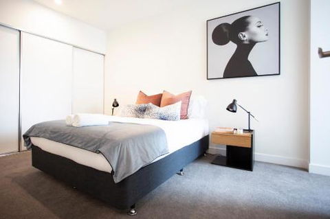 Urban Rest The Clarendon Apartments - Darwin Holiday 5