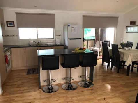 Modern Home Tarwin Lower - Darwin Holiday 3