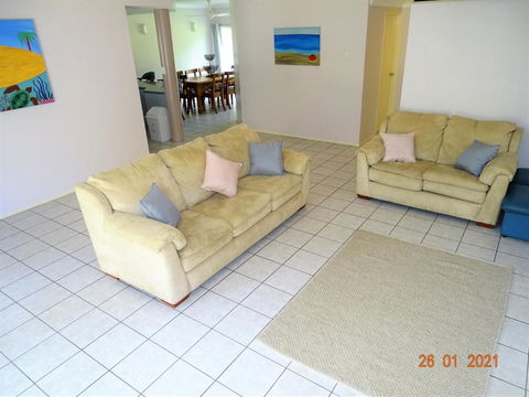 Live Love Laugh Travel Entire 2 Bdrm Villa - Darwin Holiday 1