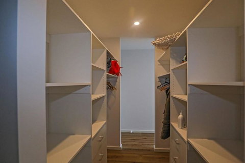 Coffs At Surf Beach Phillip Island - Darwin Holiday 2