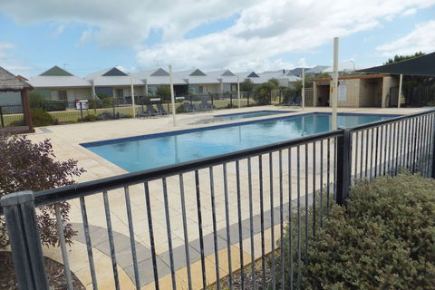 Seafront Unit 60 - Darwin Holiday 1